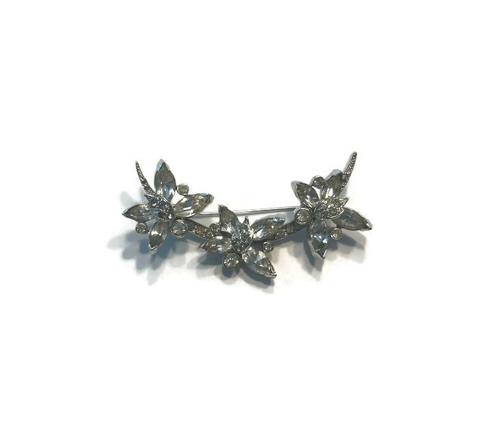 Signierte Eisenberg Brosche, Vintage Strass Blatt Und Blumen 1940Er Jahre Modeschmuck von BatCityVintage