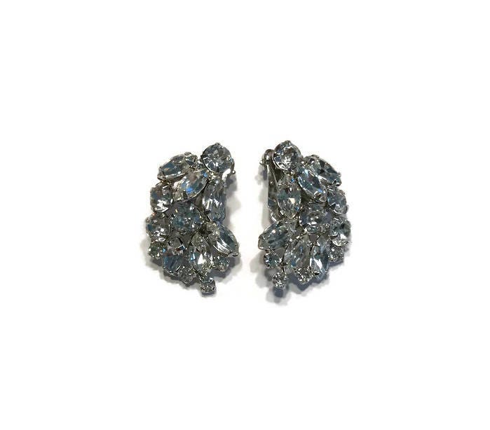 Signierte Weiss Ohrringe, Strass 50Er Jahre Ohrclips, Modeschmuck, Hochzeit Brautschmuck von BatCityVintage