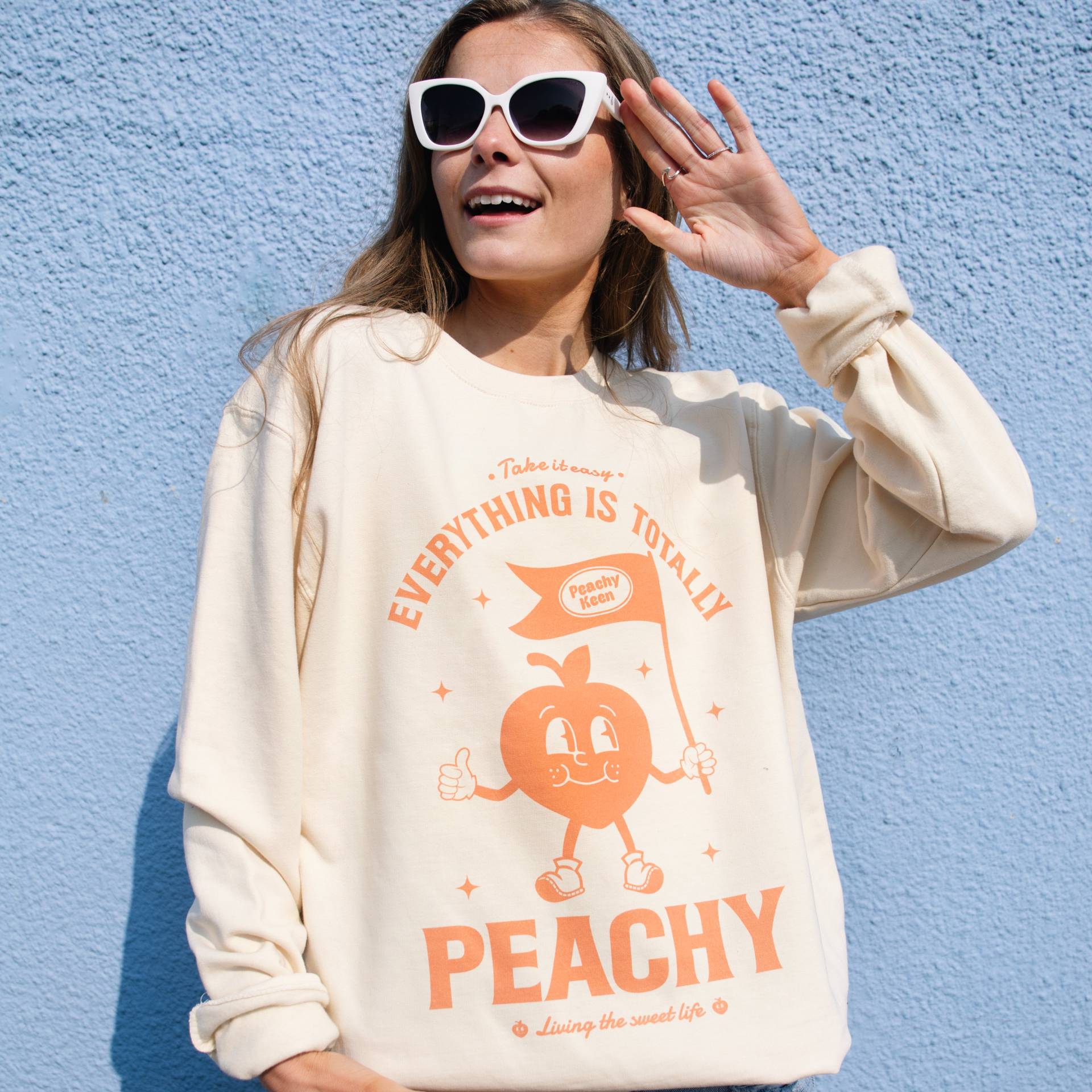 All Is Peachy Damen Grafik Sweatshirt von Batch1UK