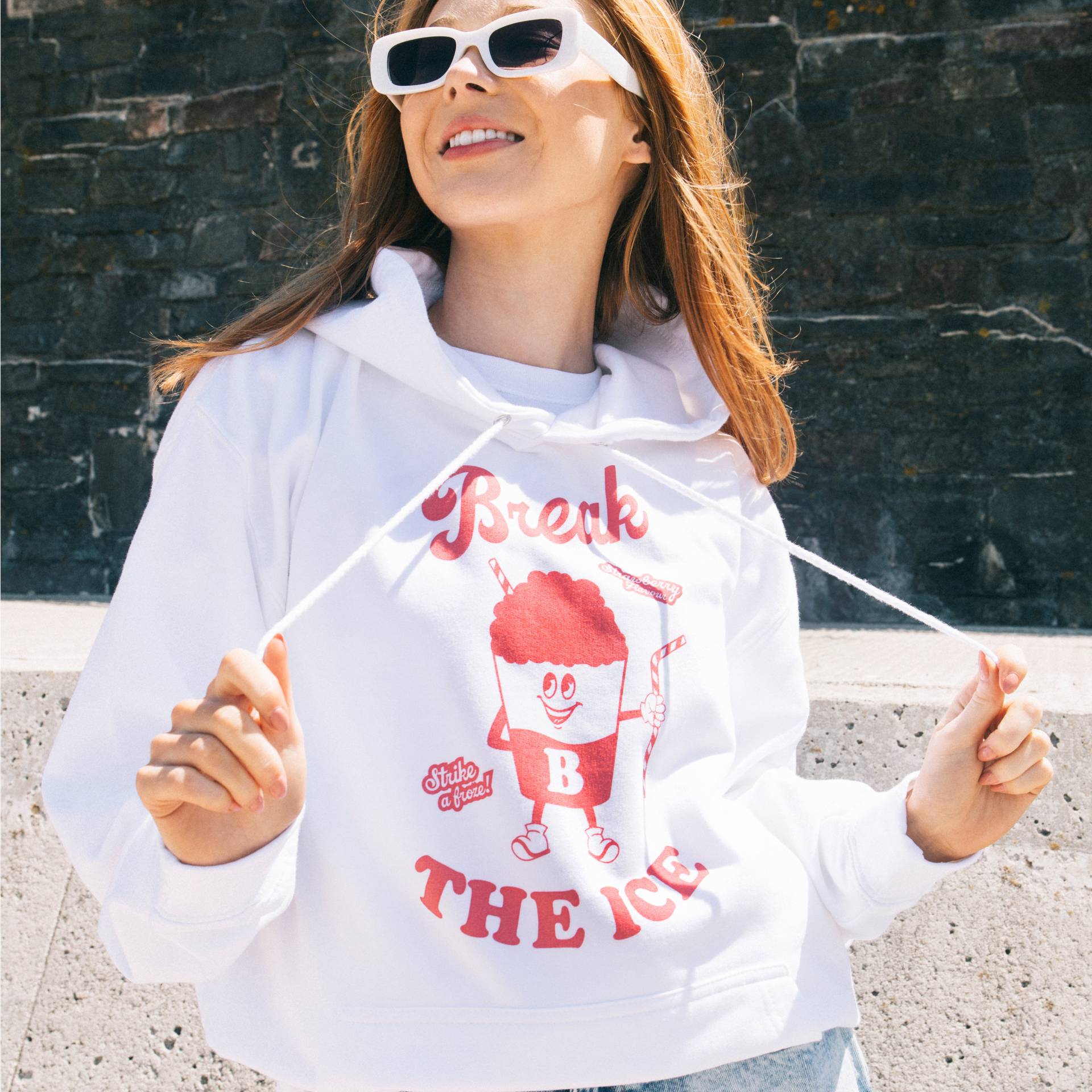 Break The Ice Damen Hoodie Mit Slush Drink Grafik von Batch1UK