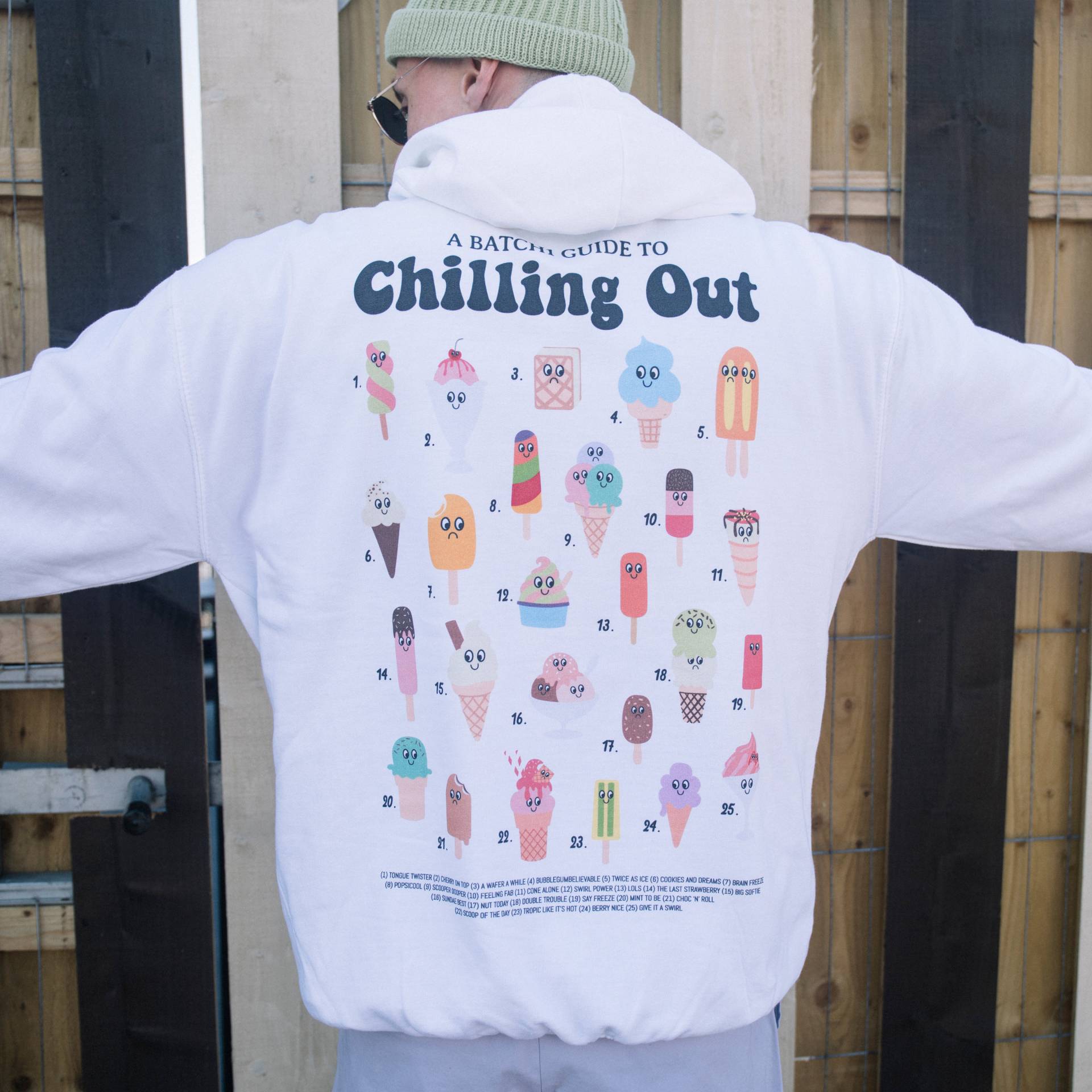 Chilling Out Herren Ice Cream Guide Hoodie von Batch1UK