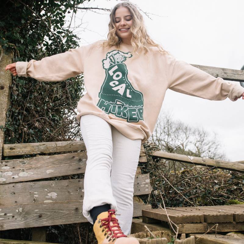 „Local Hiker" Damen-Slogan-Sweatshirt von Batch1UK