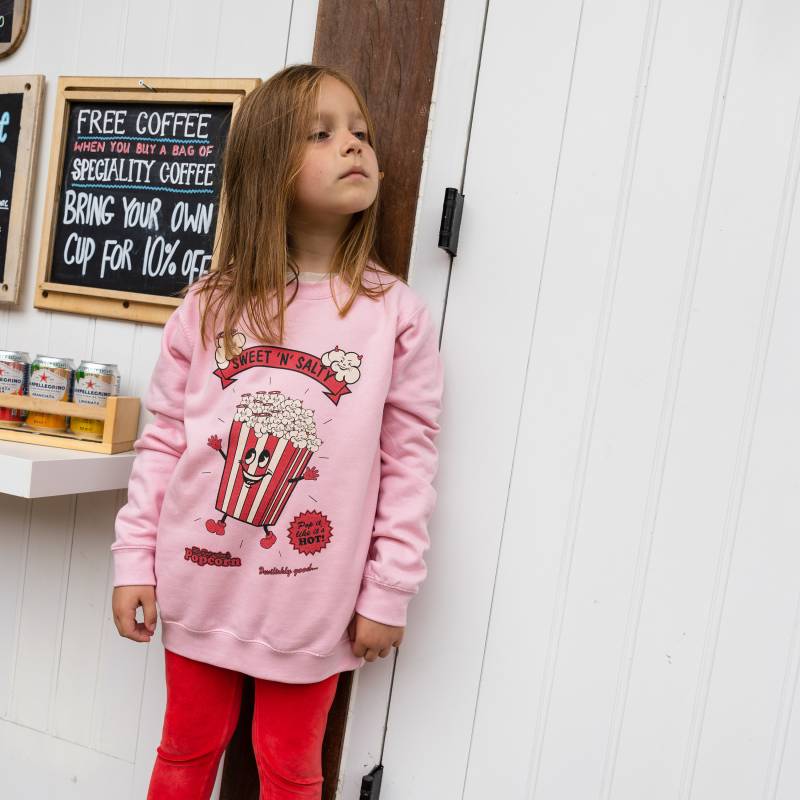 Vintage Popcorn Mädchen Halloween Kostüm Sweatshirt von Batch1UK