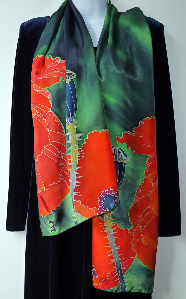 Hand Bemalt Seide Schal Für Frauen, Sie, Rote Blumen, Natürlich, Geschenk, Tragbare Kunst, Schals, Stirnband, Weihnachtsgeschenk, Grün, Künstlerisch Hand Bemalt Seide Schal Für Frauen, Sie, Rote Blumen, Natürlich, Geschenk, Tragbare Kunst, Schals, Stirnband, Weihnachtsgeschenk, Grün, Künstlerisch von Batik4Art