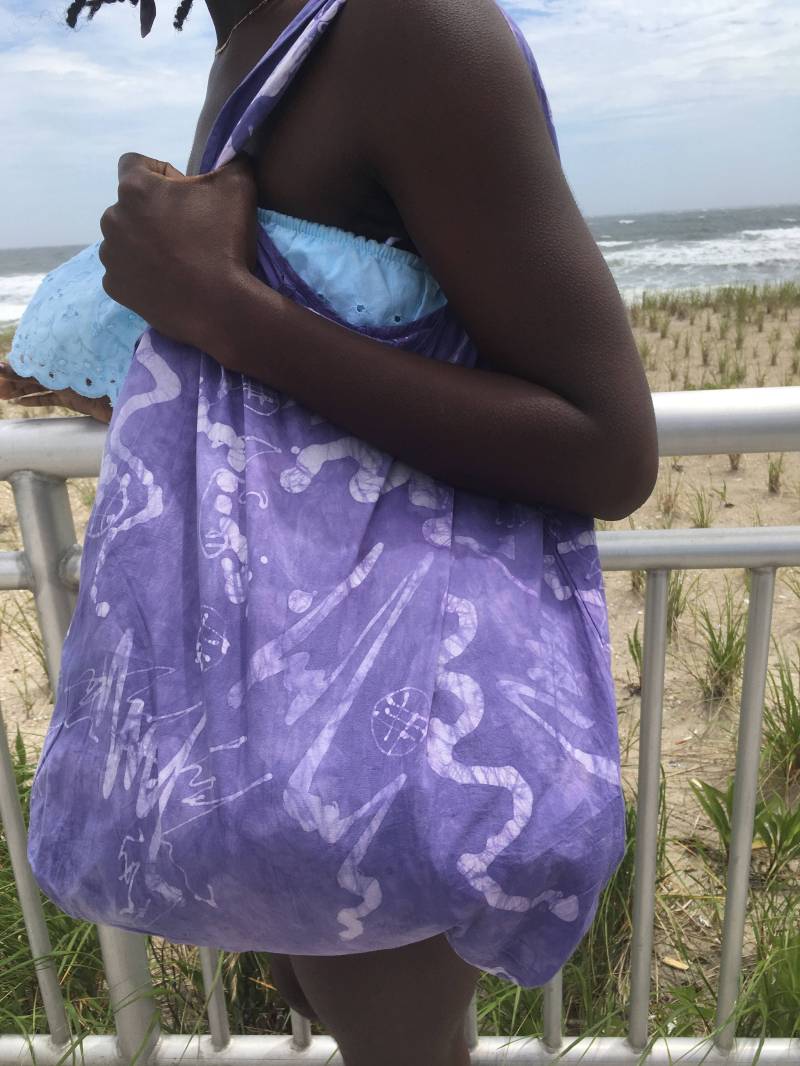 Bewegung Shopper Tasche Batik. Bimb00010 von BatikArtsStudio