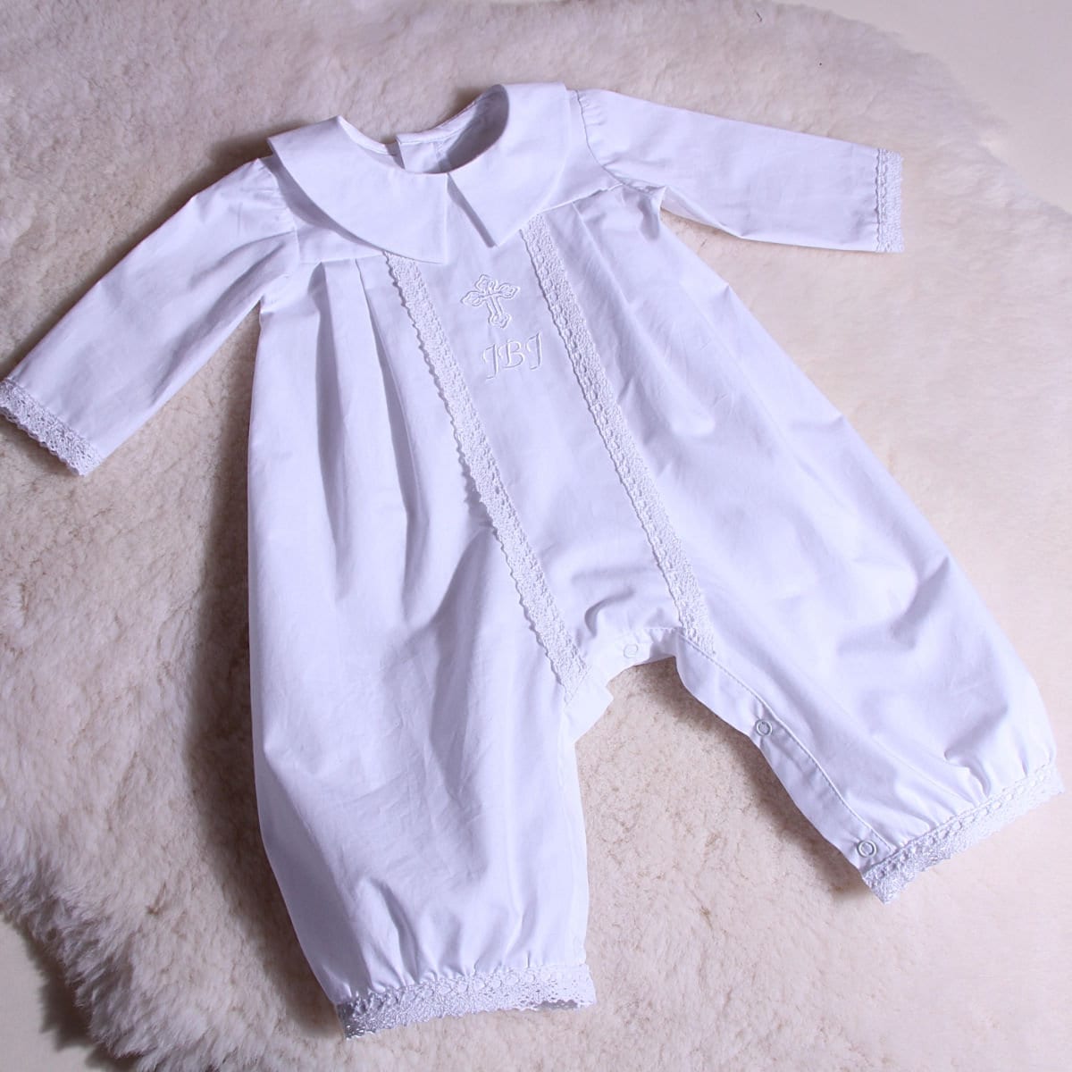 Jungen Tauf Outfit Weißer Baumwoll Romper Set von BattesimoLove