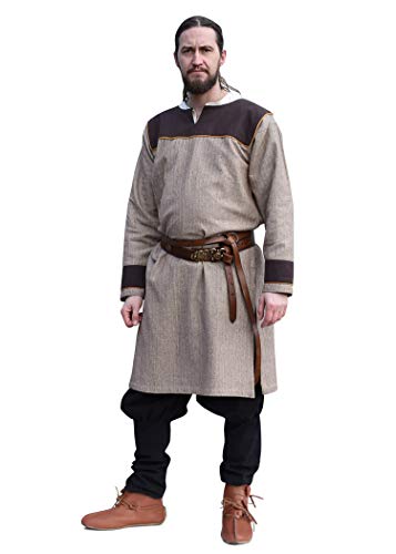 Battle-Merchant Wikinger Tunika Ove | Baumwoll Tunika mit Fischgrätmuster | Mittelalter Wikinger Hemd für LARP (Braun/XXL) von Battle-Merchant