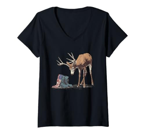 Damen Symbolischer Hirsch mit Schlachtfeldstiefeln und patriotischer Flagge T-Shirt mit V-Ausschnitt Damen Symbolischer Hirsch mit Schlachtfeldstiefeln und patriotischer Flagge T-Shirt mit V-Ausschnitt von Battlefield Deer Outfit