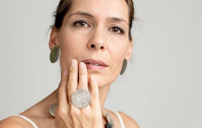 Flache Oberseite Sterling Silber Statement Ring, Boho Electroforming Einzigartige Handgefertigtes Schmuckstück von Batyas
