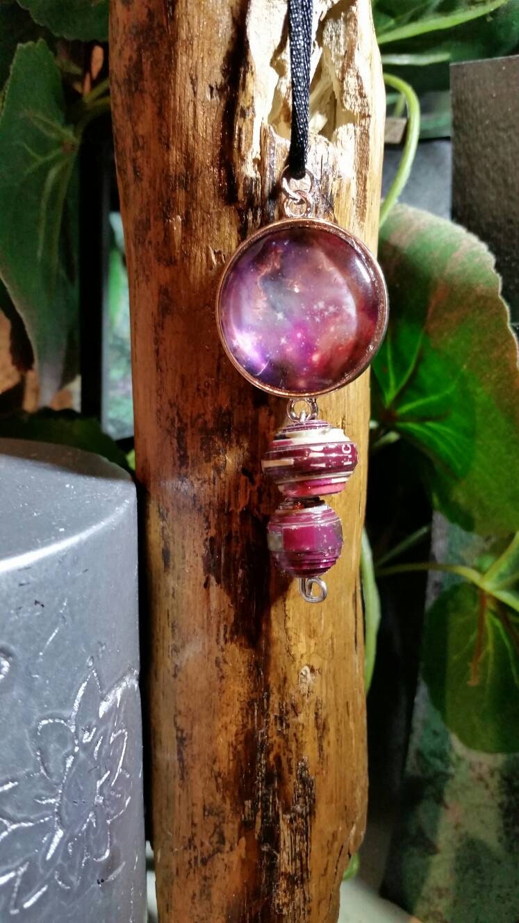 Galaxy-Halskette Mit Zwei Papierperlen. 18" von BaubleCatBoutique