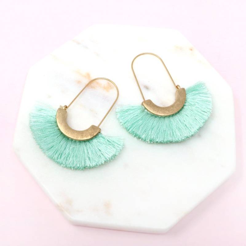 Moderne Fan Quaste Mode Creolen, Ohrringe, Statement Geschenk Für Sie, Messing Metall Leichte Ohrringe von BaubleSky