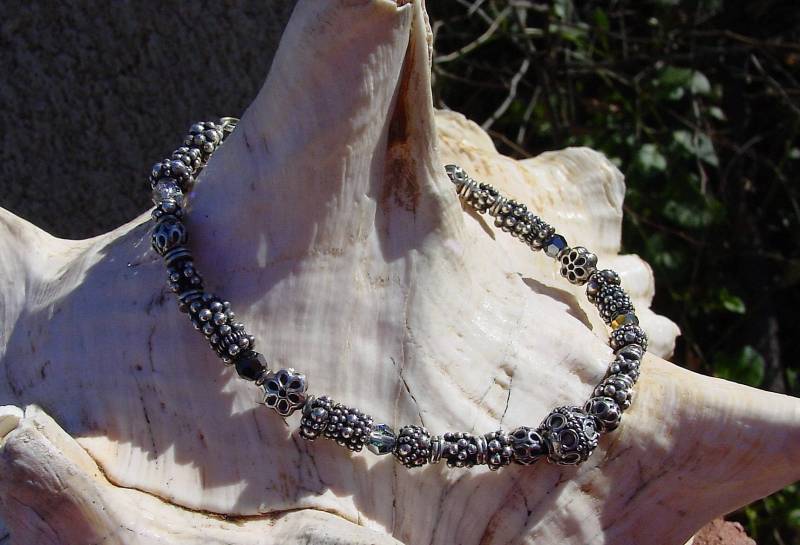 Bali Sterling Silber, Silber Poliert Und Swarovski Kristall Perlen Armbänder, Armband, Swarovski-Kristalle von BaublesHandcrafted