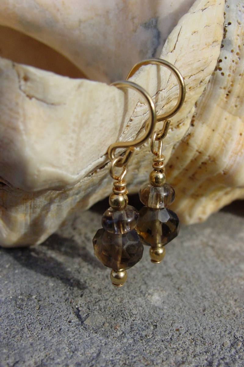 Rauchquarz Ohrringe, Gold Filled Perlenohrringe Mit Ohrdrähte, Ohrringe von BaublesHandcrafted