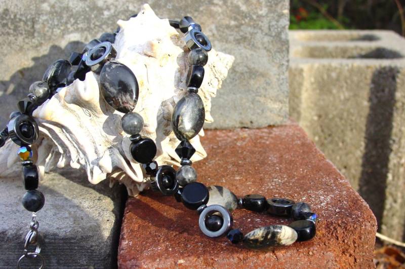 Silber Blatt Achat Halskette, Hämatit Schwarze Labradorit Swarovski Kristall, Perlen, Glasperlen Halskette von BaublesHandcrafted
