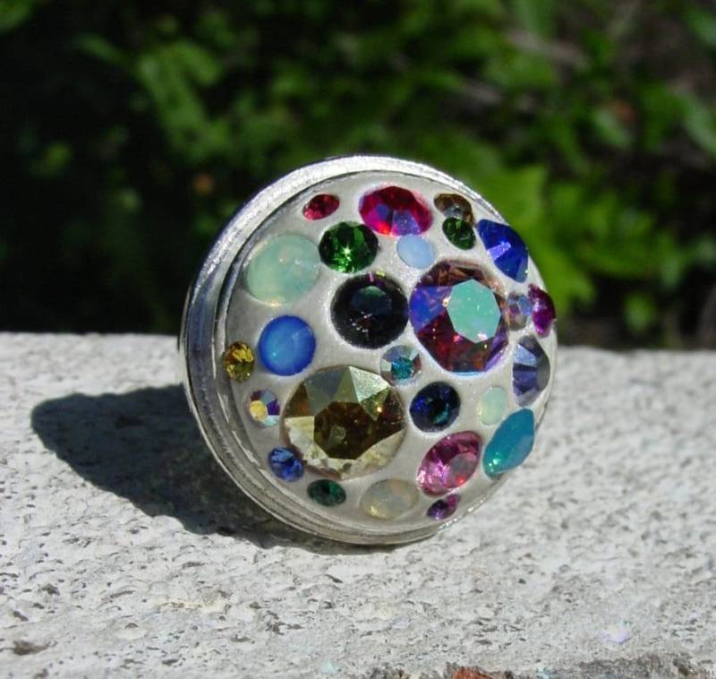 Swarovski Kristall Ring, Multi Color Chaton Ring Und Weisser Crystal Clay Verstellbarer Silberring, Zinnring, Bling von BaublesHandcrafted