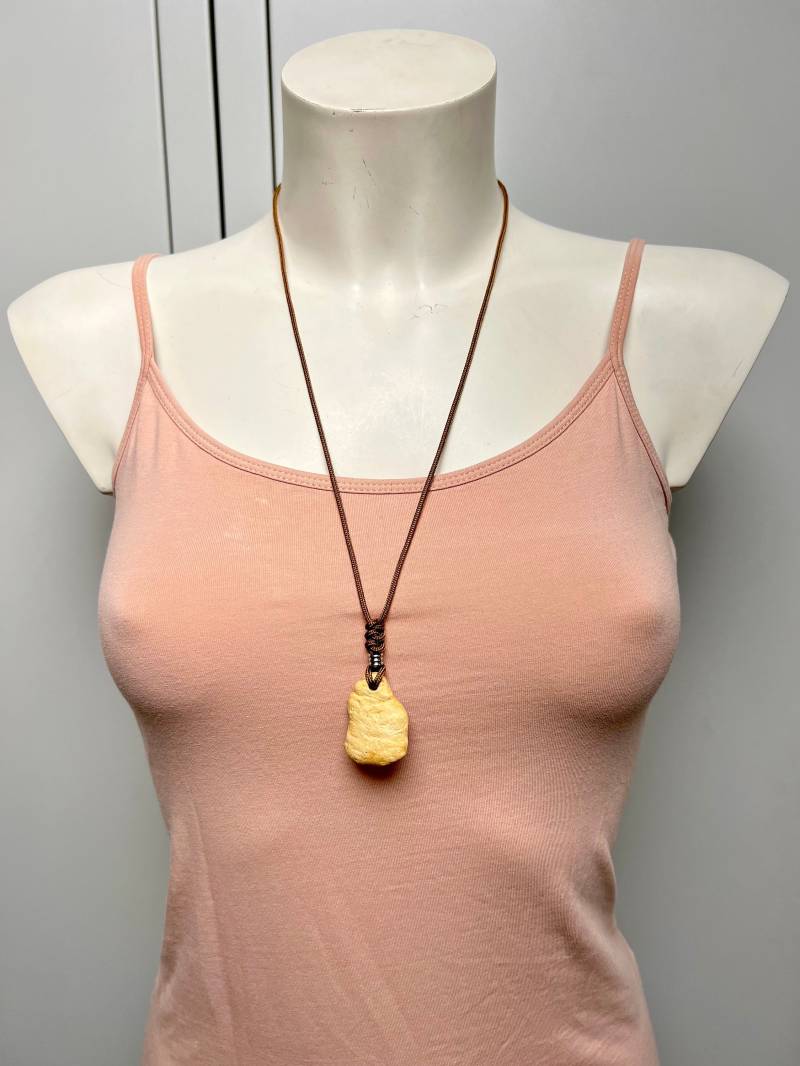 Wunderschöne Baumperle Einer Buche Filigran Gemasert An Halskette Paracord Schnur Vegan Gluecksbringer Wunderschöne Baumperle Einer Buche Filigran Gemasert An Halskette Paracord Schnur Vegan Gluecksbringer von Baumperlen