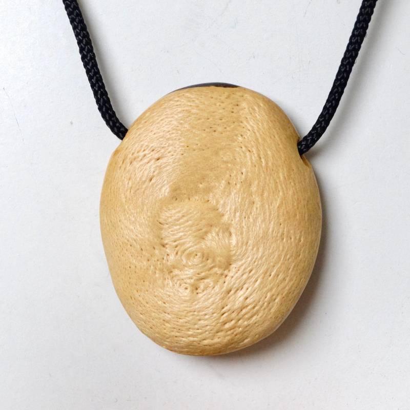 Wunderschöne Große Baumperle Einer Buche An Paracord Schnur Halskette Holzschmuck Baumperlenkette Baumperlenschmuck Amulett Holz Maserholz von Baumperlen