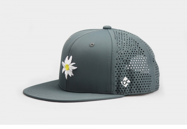 Bavarian Caps Flat Brim Outdoor Snapback-Cap mit Edelweiß von Bavarian Caps