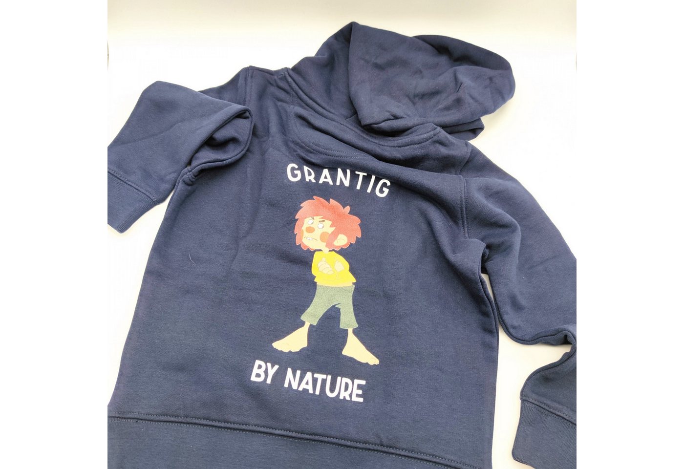 Bavarian Caps Hoodie Kids Hoodie Grantig by Nature" Pumuckl dunkelblau" von Bavarian Caps