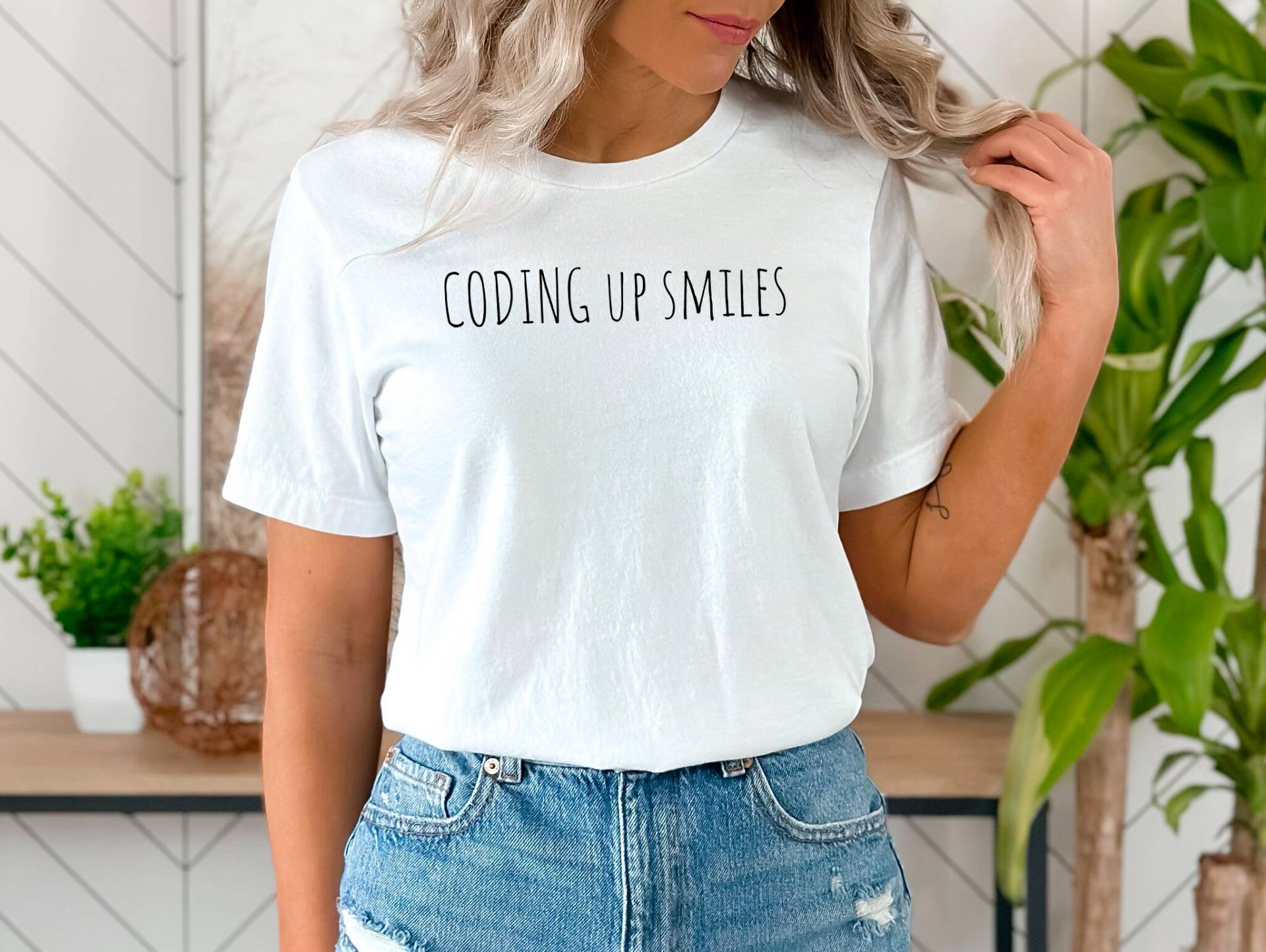 Coding Up Smiles Shirt Lustiges Programmier-Liebhaber-Geschenk Computer T-Shirt Code Web-Shirt von BaylineWear