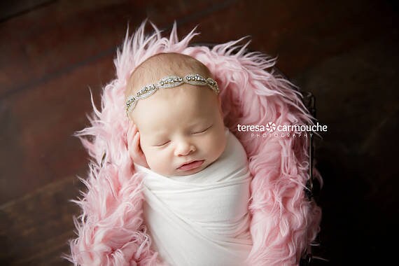 Strass Baby Haarband Diamant Neugeborenen Stirnband Requisite Taufe von BayouBeauxPropShop