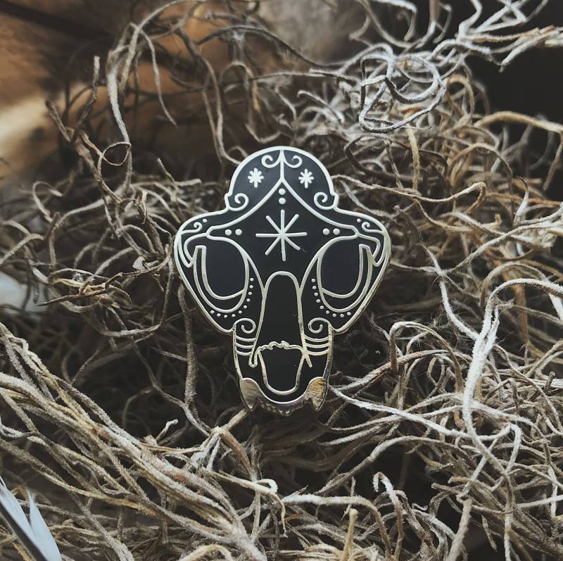 Rotluchs Anhänger Pin // Dunkle Variante von BayouMaiden