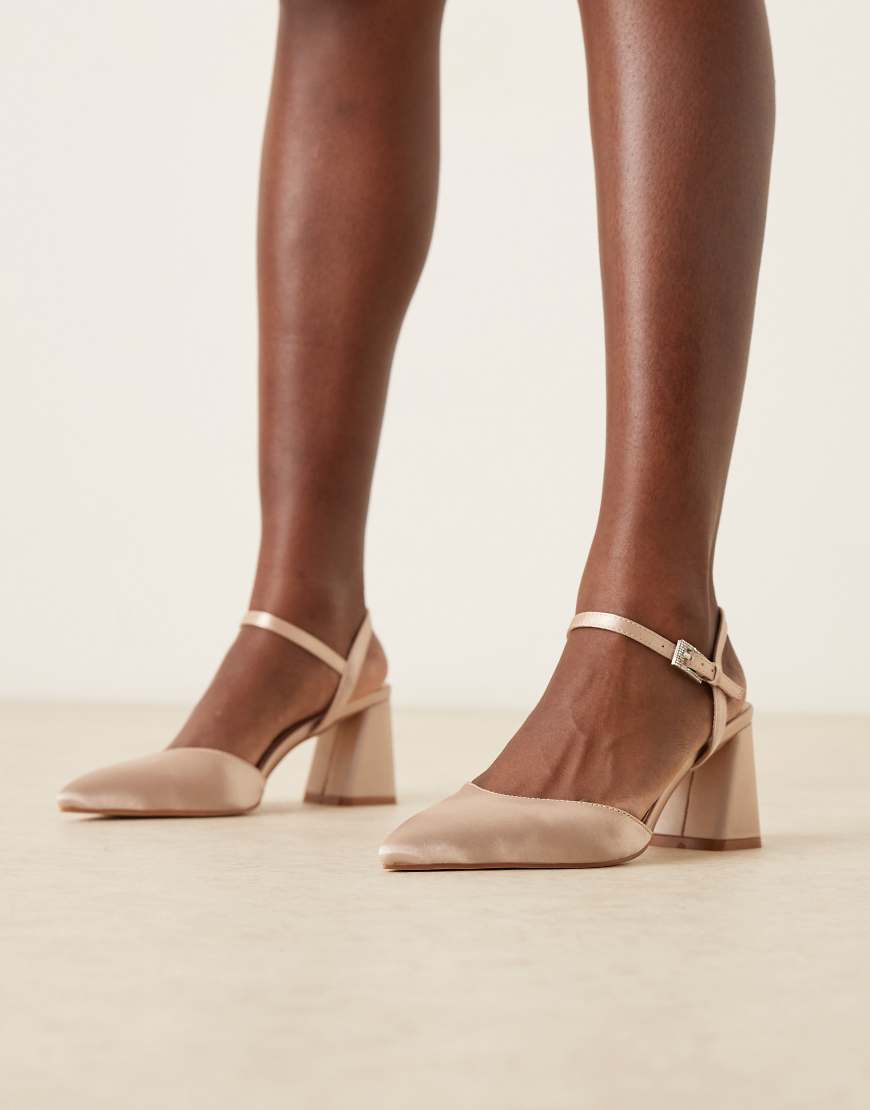 Be Mine - Bridal Ravina - Schuhe in Zartrosa mit Blockabsatz und spitzer Zehenpartie von Be Mine