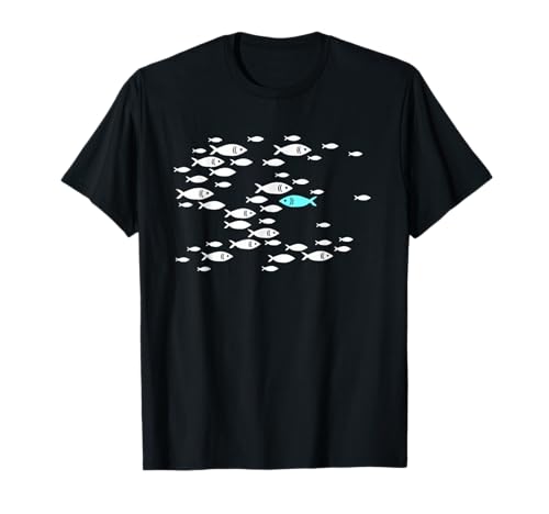 Fische Schwimmen gegen die Strömung im Meer Tees für Männer und Frauen T-Shirt von Be different to be unique swim against the current