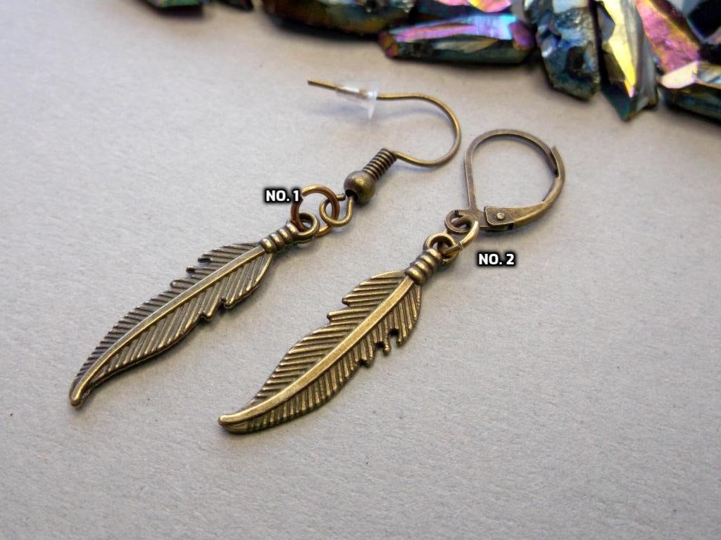 Messing Feder Ohrring Gothic Hippie Stil, Geschenk Für Freunde von BeAliter