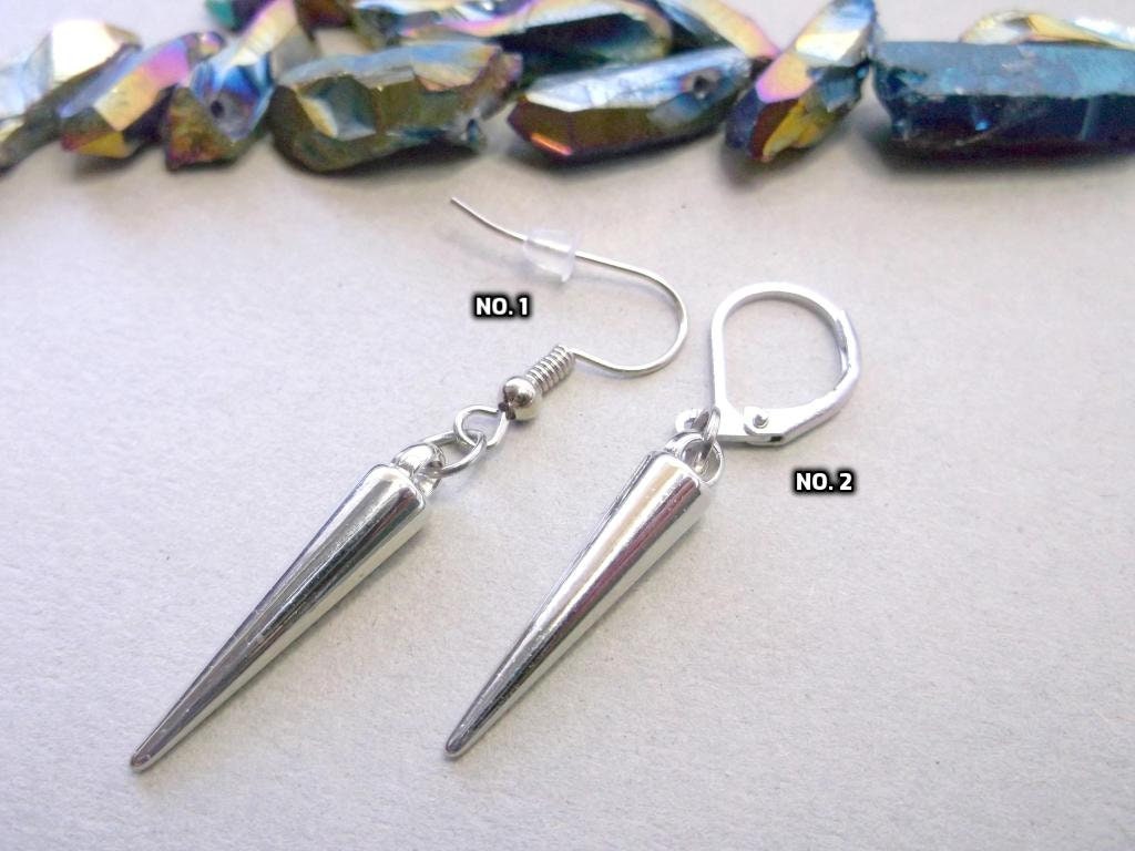 Silber Spike Ohrringe Im Unisex Stil von BeAliter