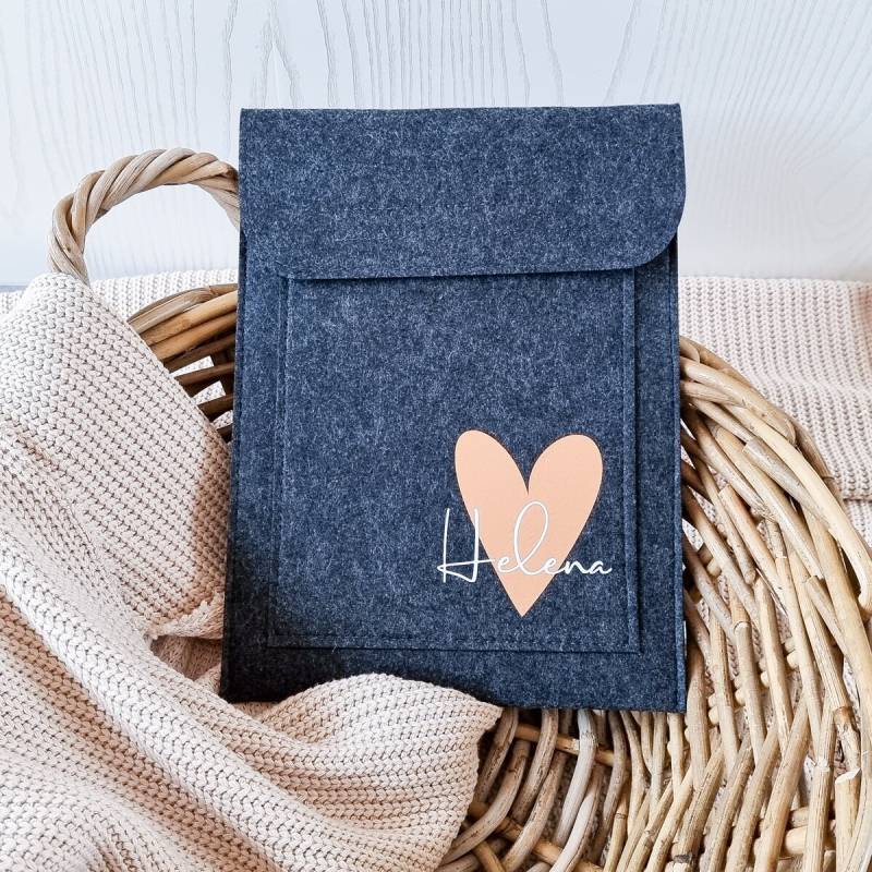 Personalisierte U-Heft-Hülle Aus Filz | Untersuchungsheft Umschlag Mit Herz Und Namen Uhefthülle Geschenk Zur Geburt Junge Mädchen von BeBonnieShop