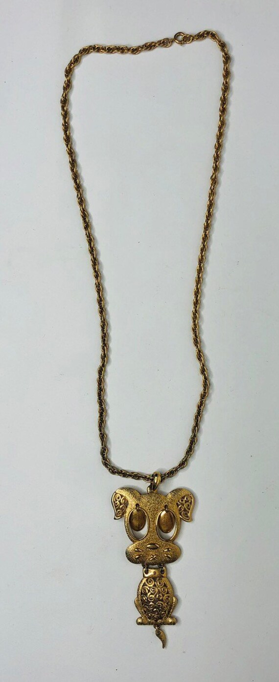 Vintage Sarah Coventry Jointed Dog Necklace Large Cutout Pendant Gold Tone 24 " Vintage Sarah Coventry Jointed Dog Necklace Large Cutout Pendant Gold Tone 24 " von BeCharmedByWendy