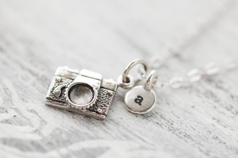 Kamera Charm Halskette Fotograf Traveller Schmuck von BeCharmedandCompany