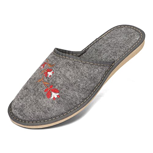 BeComfy Damen Pantoffeln Leichte Filz Hausschuhe mit Bestickten Blumen in Grau 36-41 EU (Grau Blumen, EU Schuhgrößensystem, Erwachsene, Numerisch, M, 40) von BeComfy