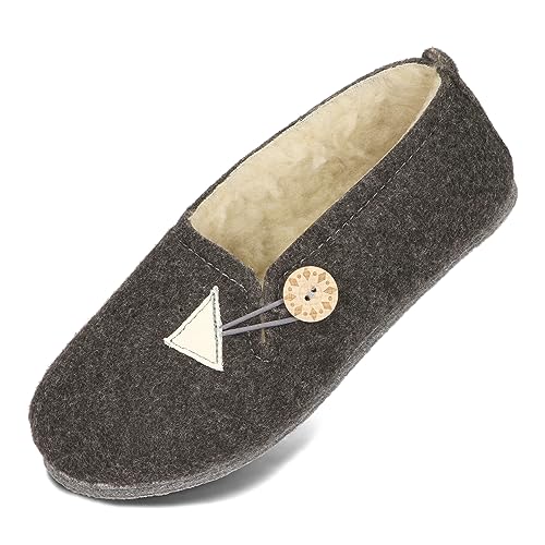 BeComfy Damen Filzhauschuhe Gefüttert mit Schafwolle Warme Pantoffeln mit Knopf Filzsohle 36-42 EU (Graphit, EU Schuhgrößensystem, Erwachsene, Numerisch, M, 42) von BeComfy