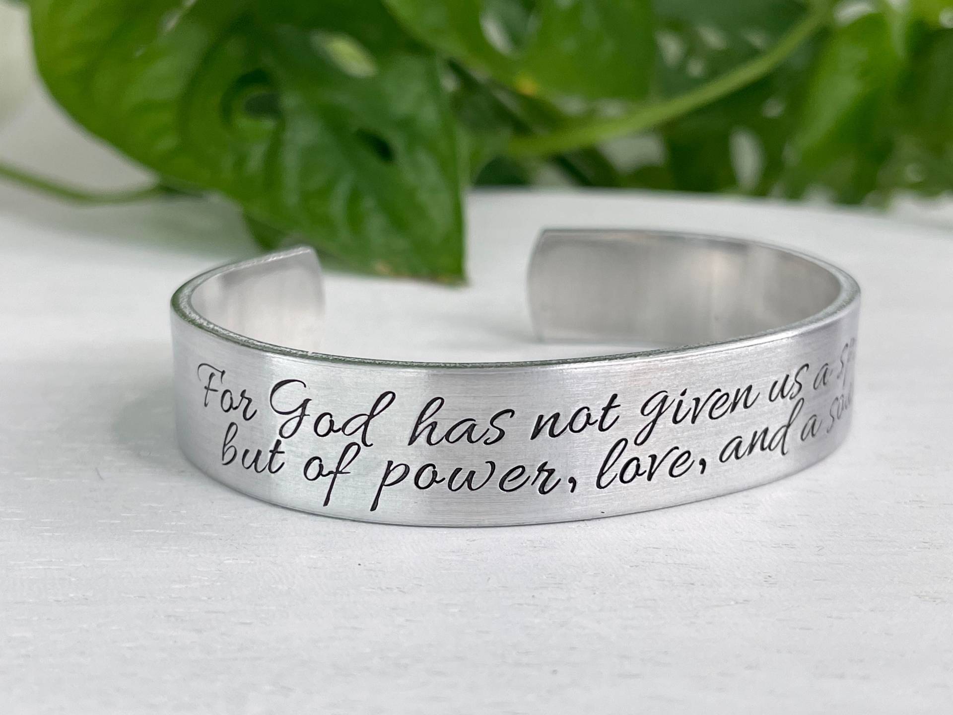 2 Timotheus 1, 7 | Denn Gott Hat Uns Keinen Geist Der Angst Geschenkt Schrift Armband Christlicher Freund Geschenk Taufe Konfirmation 2 Timotheus 1, 7 | Denn Gott Hat Uns Keinen Geist Der Angst Geschenkt Schrift Armband Christlicher Freund Geschenk Taufe Konfirmation von BeFoundStanding