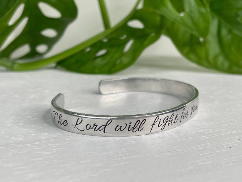 Der Herr Wird Für Dich Kämpfen. Du Brauchst Nur Still Zu Sein | Exodus 1414 Bibelvers Armband Schrift Christliches Geschenk Sie Der Herr Wird Für Dich Kämpfen. Du Brauchst Nur Still Zu Sein | Exodus 1414 Bibelvers Armband Schrift Christliches Geschenk Sie von BeFoundStanding