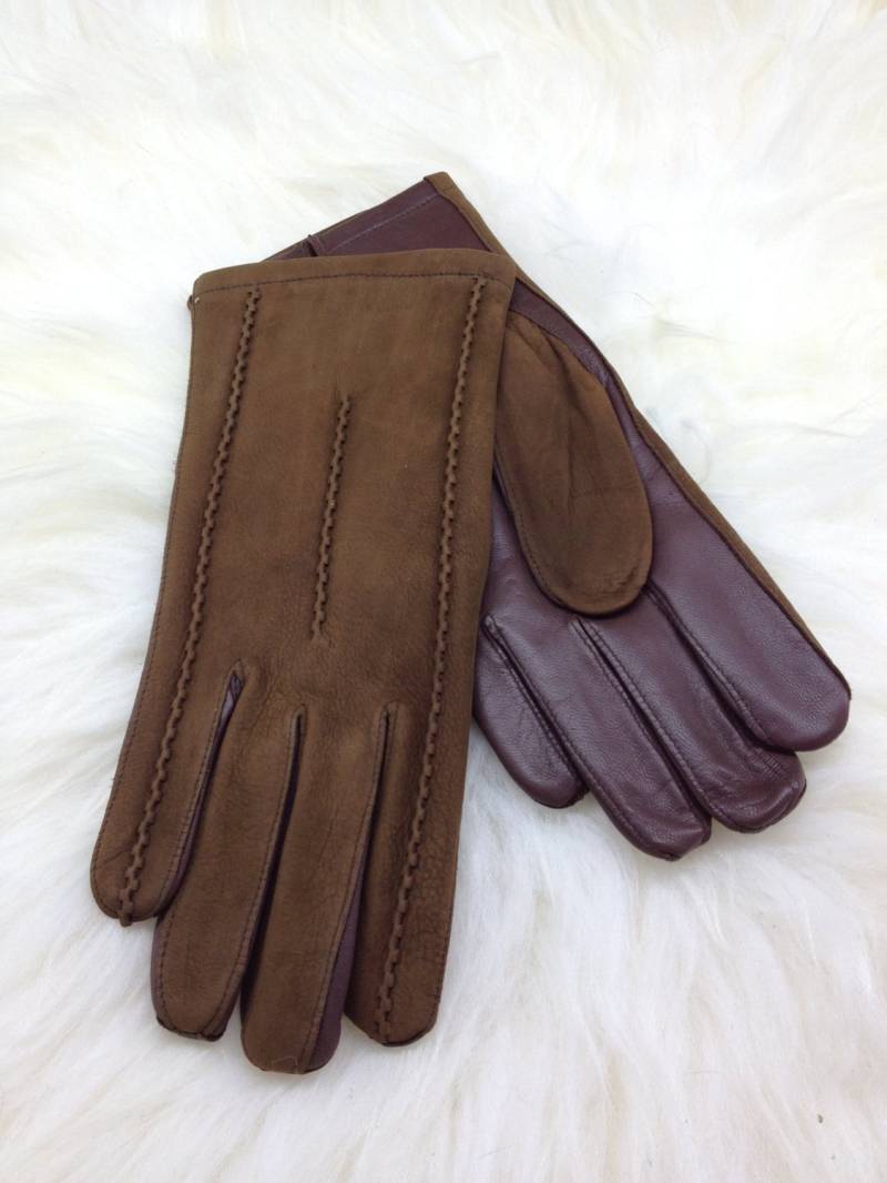 Braune Wildlederhandschuhe Mit Wollfutter von BeFur