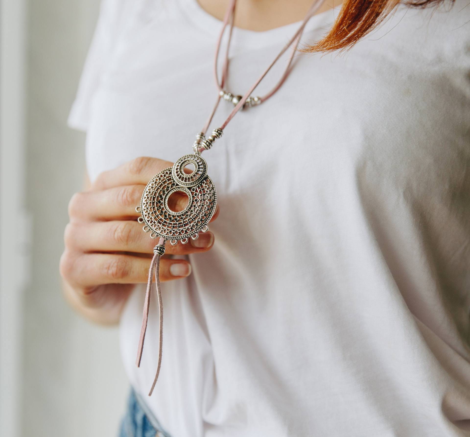 Lange Boho Kette Erröten Rosa Leder Halskette Schmuck Für Sommer-Geschenk Ihre Lagenlook Frauen von BeGenuine