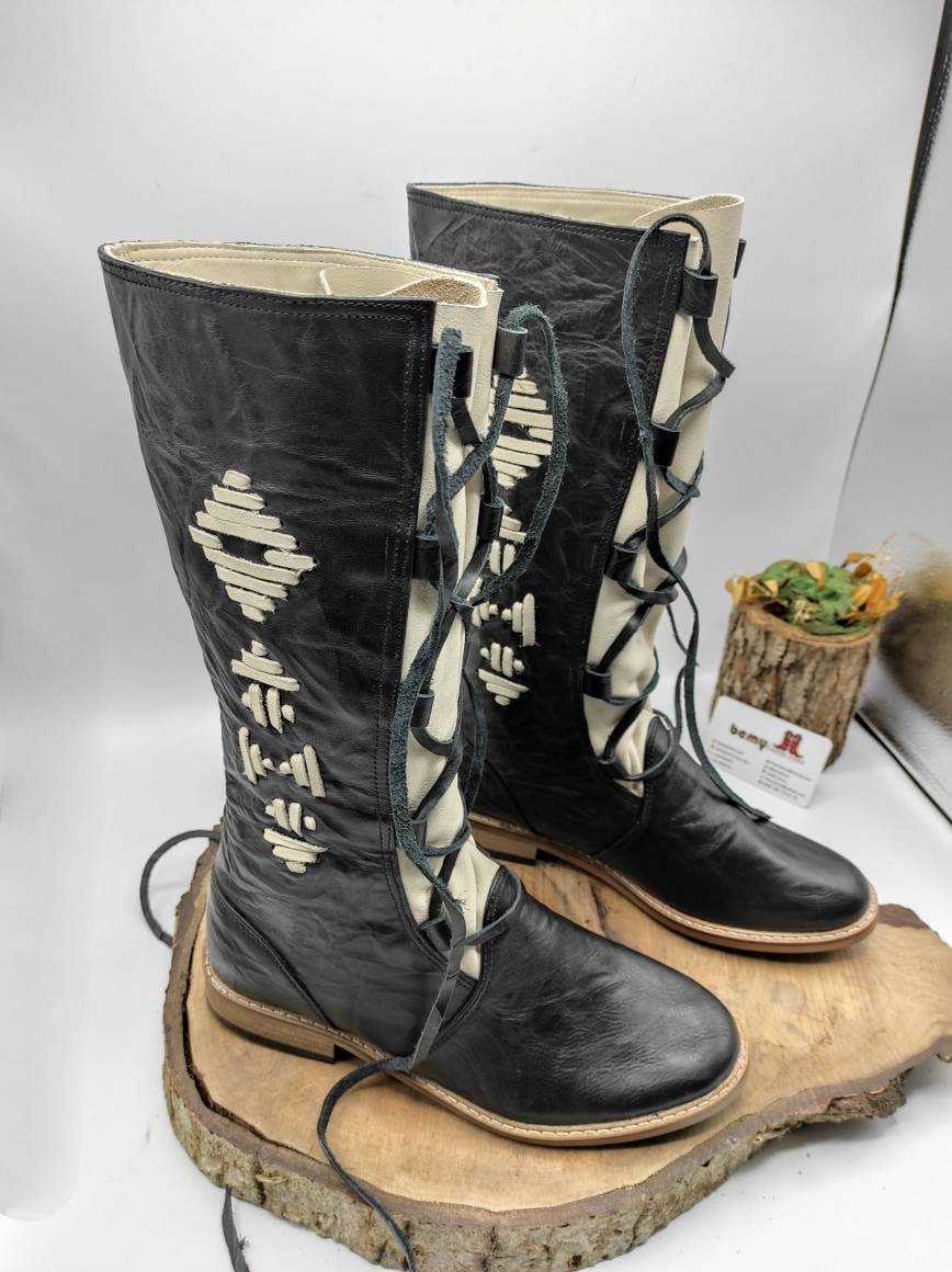 Made To Order Echtes Leder Herren Stiefel, Retro Hippie Festival Mittelalter Boho Stil, Wikinger Stiefel von BeMyBoots