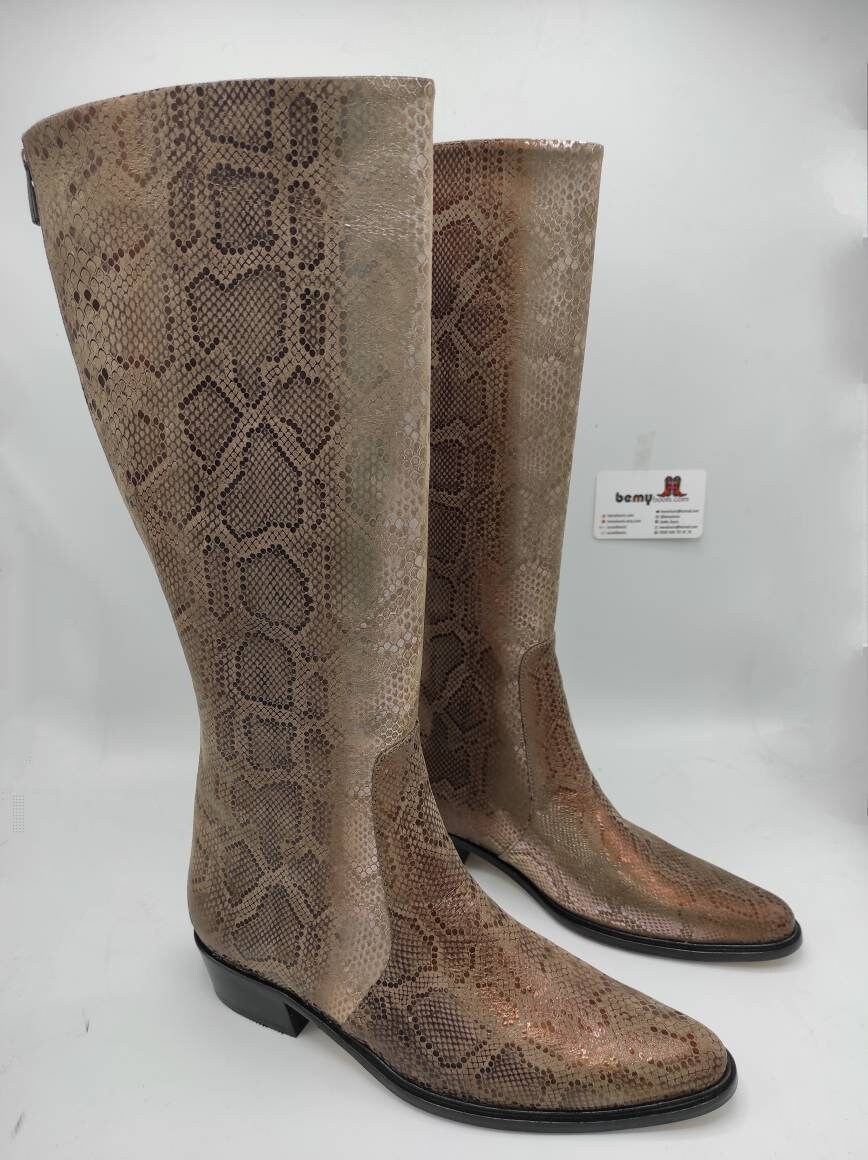 Cowboystiefel, Lederstiefel, Benutzerdefinierte Stiefel, Suzani Niedriger Absatz, Kniehoch, Lässige Für Sie, Alltagsstiefel, Handgefertigt, Bequeme von BeMyBoots