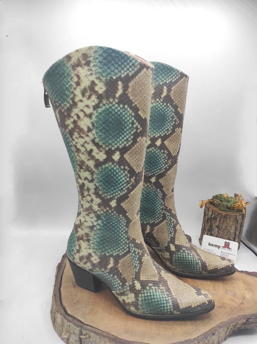 Cowboystiefel, Stiefel Nach Maß, Suzani Stiefel, Handgemacht, Bequeme Alltagsstiefel, Festival Für Sie, Exklusiv, Schicke von BeMyBoots