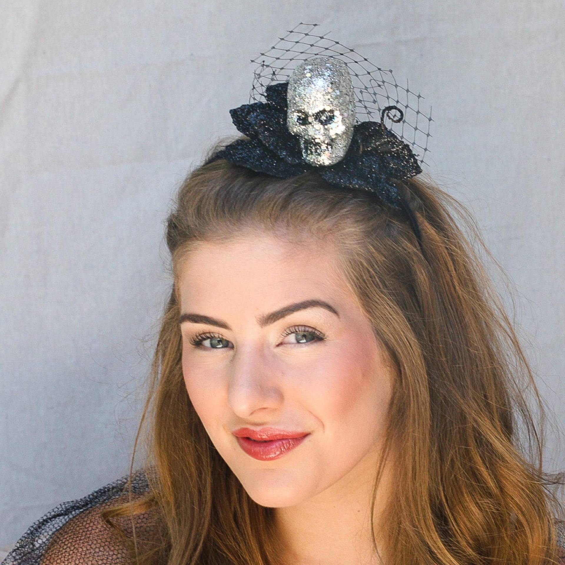 Glitter Schädel Und Black Net Halloween-Kostüm, Zubehör Haar, Erwachsenen Stirnband Glitter Schädel Und Black Net Halloween-Kostüm, Zubehör Haar, Erwachsenen Stirnband von BeSomethingNew