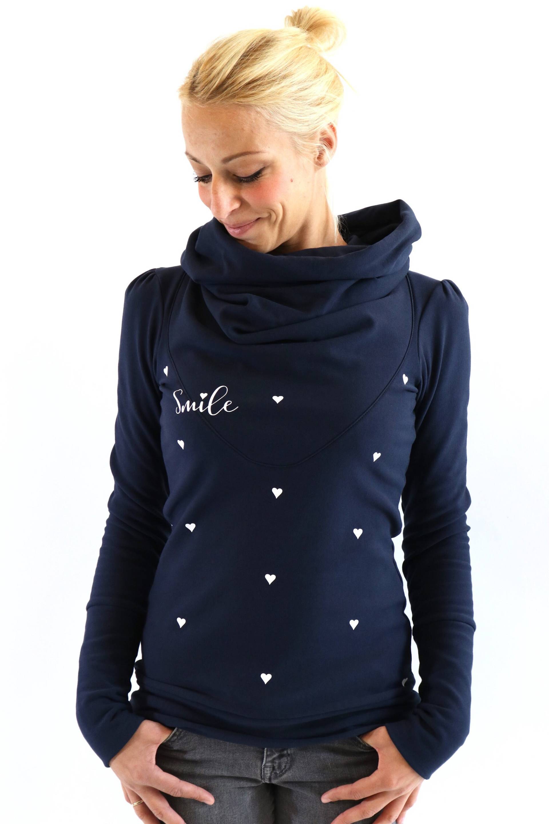 Hoodie "Mika-48", Dunkelblau, Smile, Herzen Hoodie "Mika-48", Dunkelblau, Smile, Herzen von BeStrangeFashion