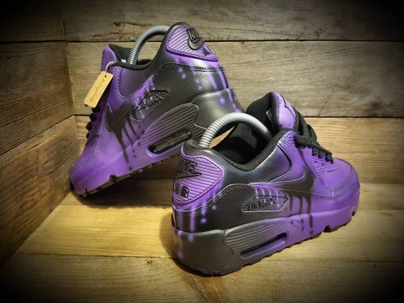 Air Max 90/Sneakers/Schuhe/Kicks/Premium/Personalized/Black Fade-Purple von BeUniqueCreate