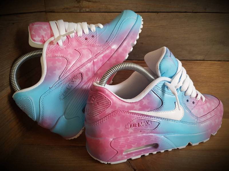 Air Max 90/Turnschuhe/Schuhe/Kicks/Premium/Personalized/Pink Blended Stars Air Max 90/Turnschuhe/Schuhe/Kicks/Premium/Personalized/Pink Blended Stars von BeUniqueCreate