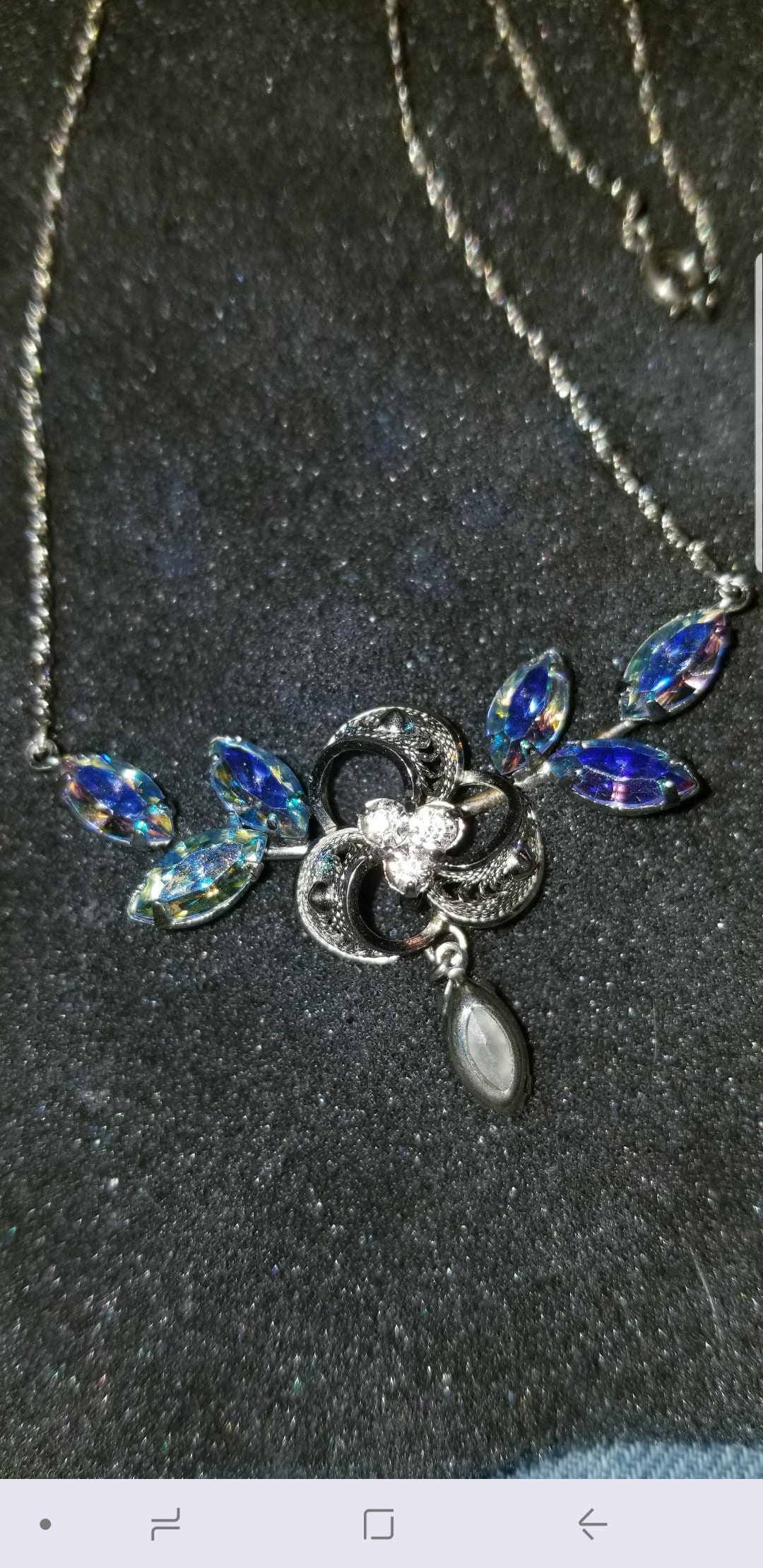 Bin Lee Vintage Silber & Swarovski Kristall Halskette Bin Lee Vintage Silber & Swarovski Kristall Halskette von BeUseful