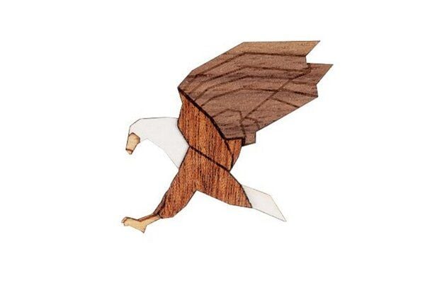 BeWooden Brosche aus Holz - Adler Brosche | Mode Schmuck | Unisex von BeWooden