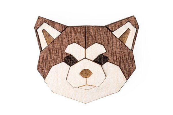 BeWooden Brosche aus Holz "Akita Inu" | Mode Schmuck von BeWooden