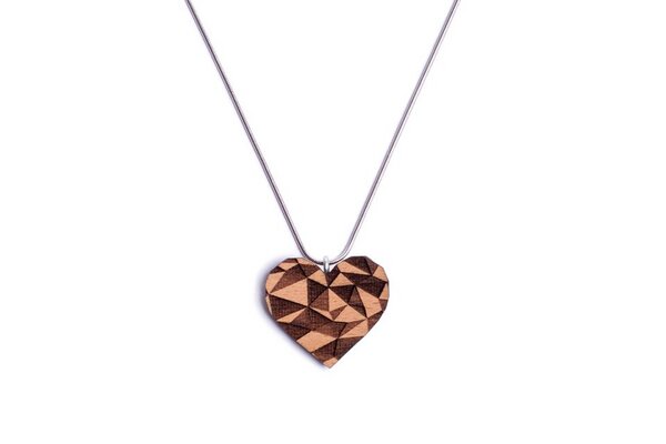 BeWooden Herzchen Halskette | "Love Pendant" | Mode Schmuck von BeWooden